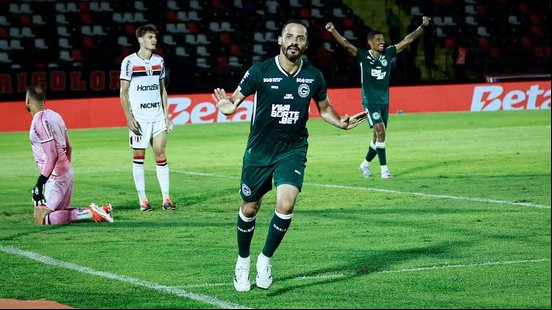 Anselmo tem três gols em 10 jogos pelo GoiásDivulgação / Goiás